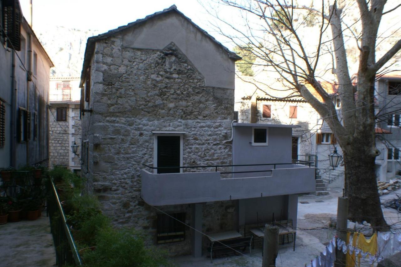 Apartments With A Parking Space Omis - 4327 Exterior foto